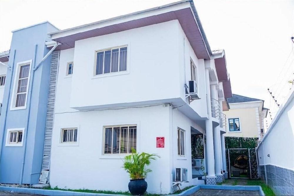 202509032157154695-w960h641x32y3-0806e511_z