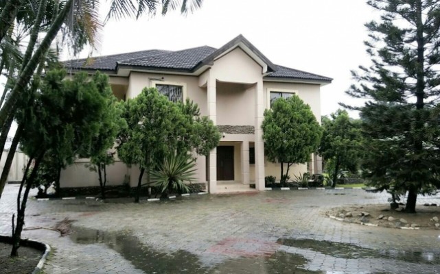 5bedroom-duplex-for-sale-off-aba-road-around-gra-area-but-not-inside_1