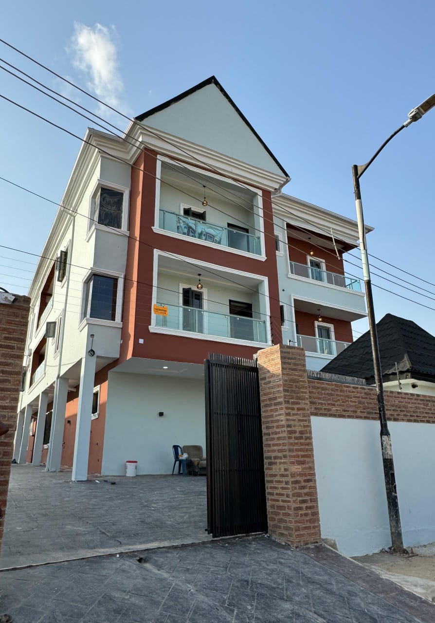 Exquisitely Spacious 3 Bedroom Apartment, at OGBA IKEJA LAGOS, Nigeria.