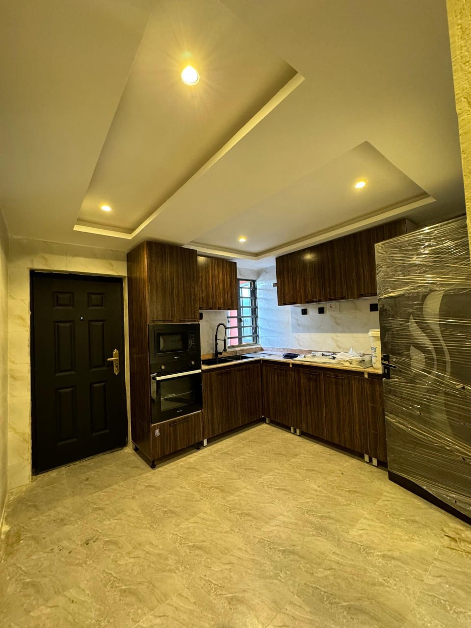 Exquisitely Spacious 3 Bedroom Apartment, at OGBA IKEJA LAGOS, Nigeria.