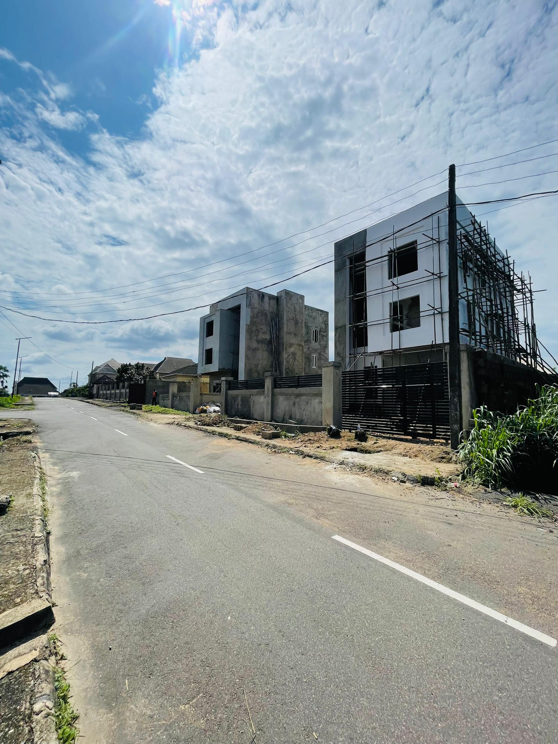 Contemporary 4 Bedroom Detached House with BQ at KOLAPO ISHOLA GRA ,IBADAN, OYO. STATE.