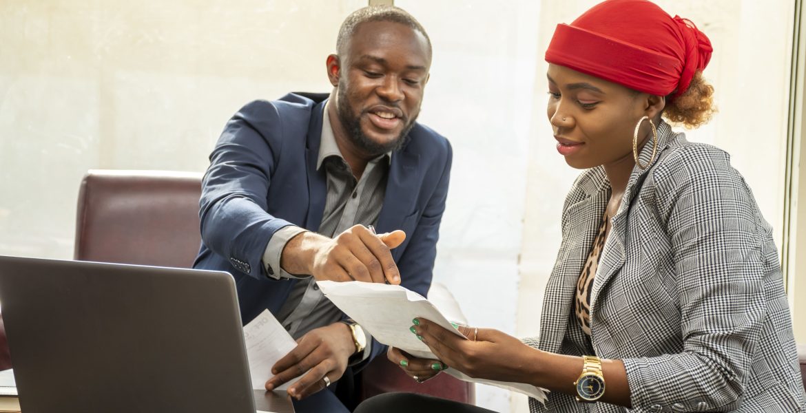 young-black-business-man-and-woman-working-togethe-2023-11-27-05-29-45-utc-min-1170x600